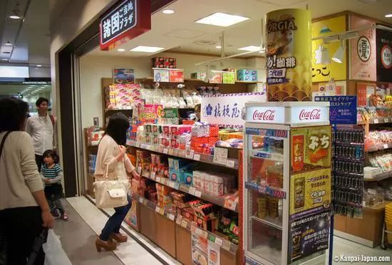 訪日游客回國后消費(fèi)成日本出口增長(zhǎng)新動(dòng)力，日用百貨銷售持續(xù)受益